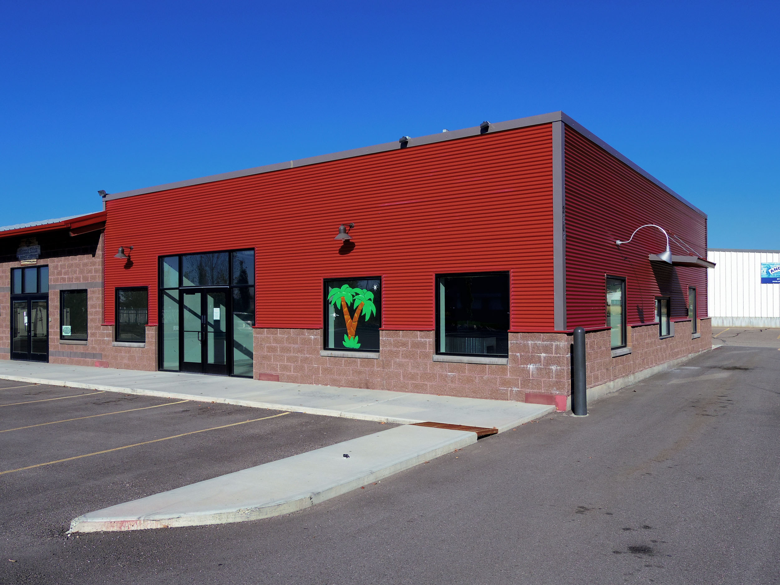 FOR LEASE:  Pleasant View Office/Restaurant/Retail Space